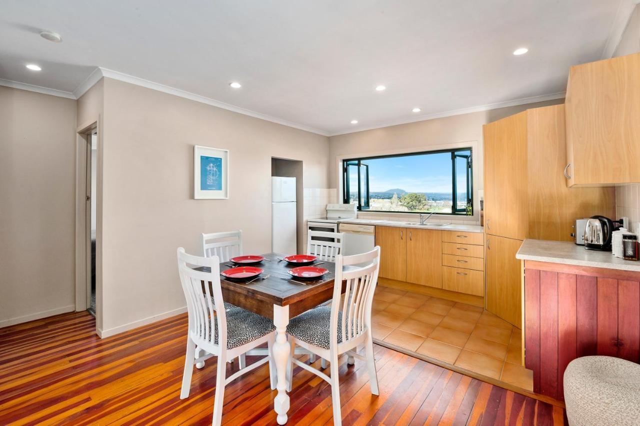 Kaihua Lookout - Taupo Holiday Home מראה חיצוני תמונה